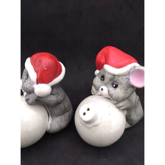Vintage 1986 House of Lloyd kitschy Christmas Mice Salt and Pepper Shakers - Picture 6 of 14